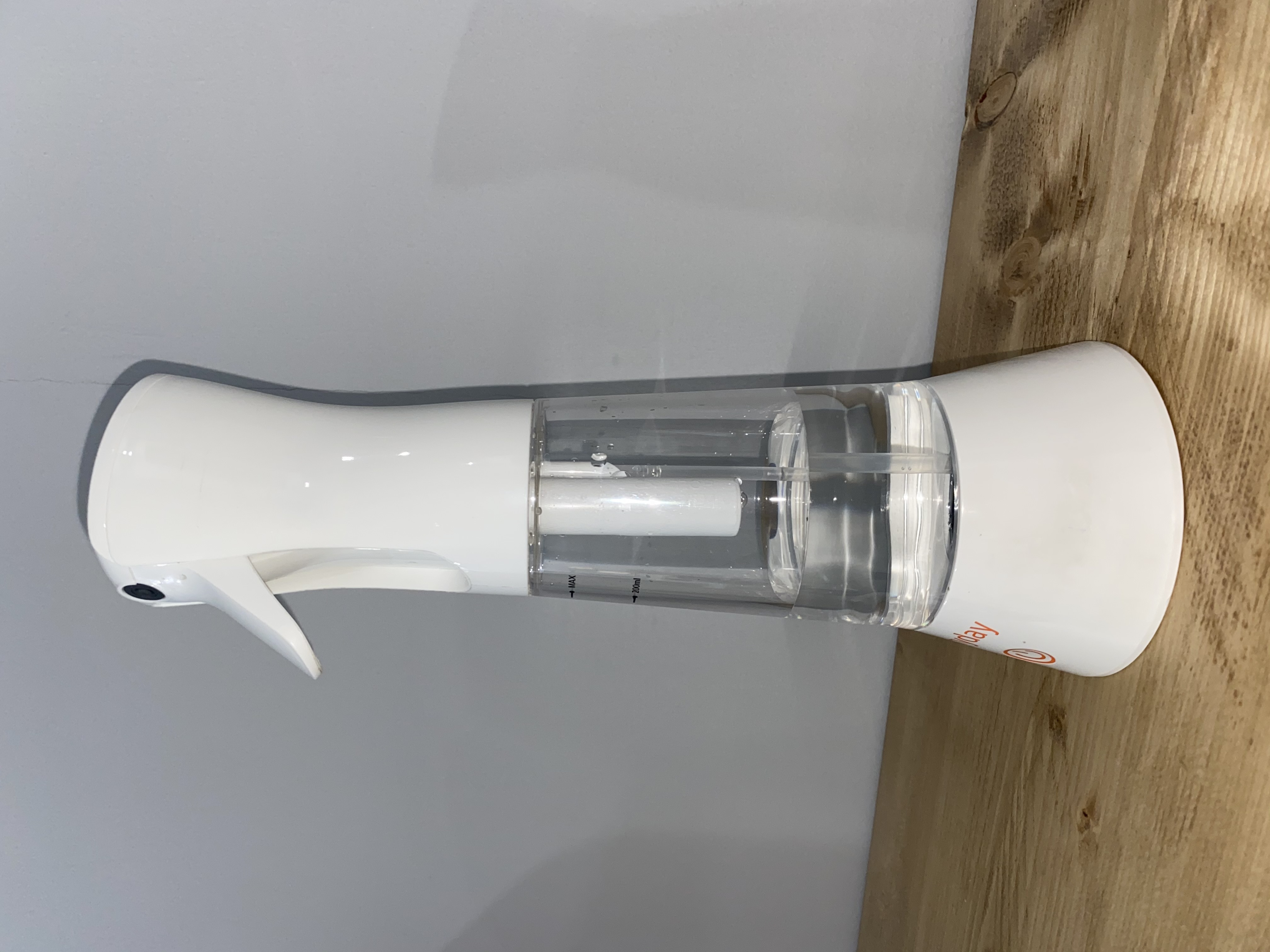 Disinfectant Solution Generator Capacity: 250 Milliliter (Ml)