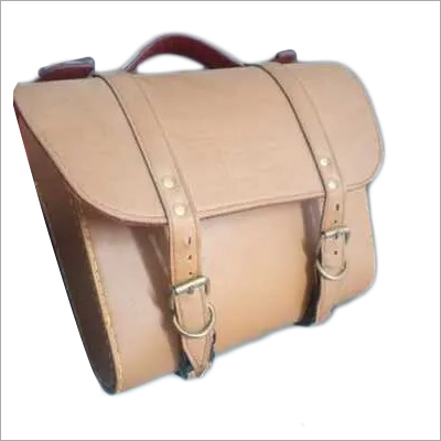 Leather Plain Pattern Saddle Bag