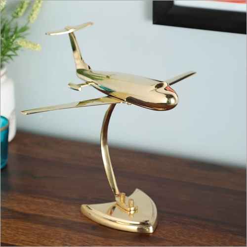 Golden Plane Table Decor