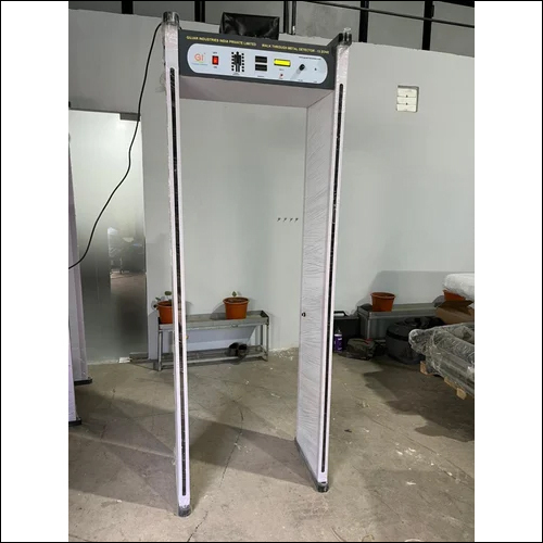 तापमान डिटेक्टर के माध्यम से चलो