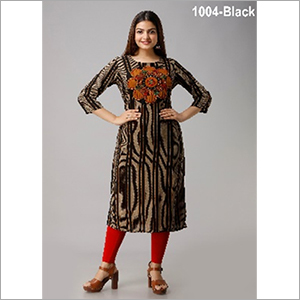 Nehamta काले रंग का रेयॉन स्लब स्ट्रेट कुर्ता लेगिंग के साथ