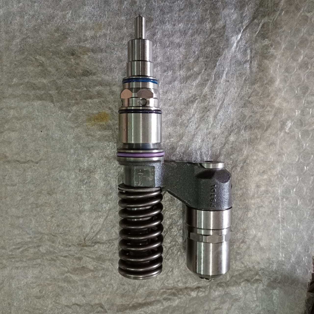 Scania Ds12 - Aluminum, Iron, Rubber, Steel | Earth Movers And Marine Engines Adaptability