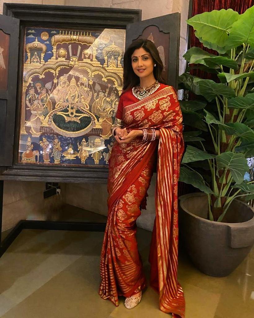Pure Lichi Silk Saree - 5.5 Meters Length, Floral Gold Zari Jaal Design, Radiant Red Color, Traditional Bollywood Style For All Seasons