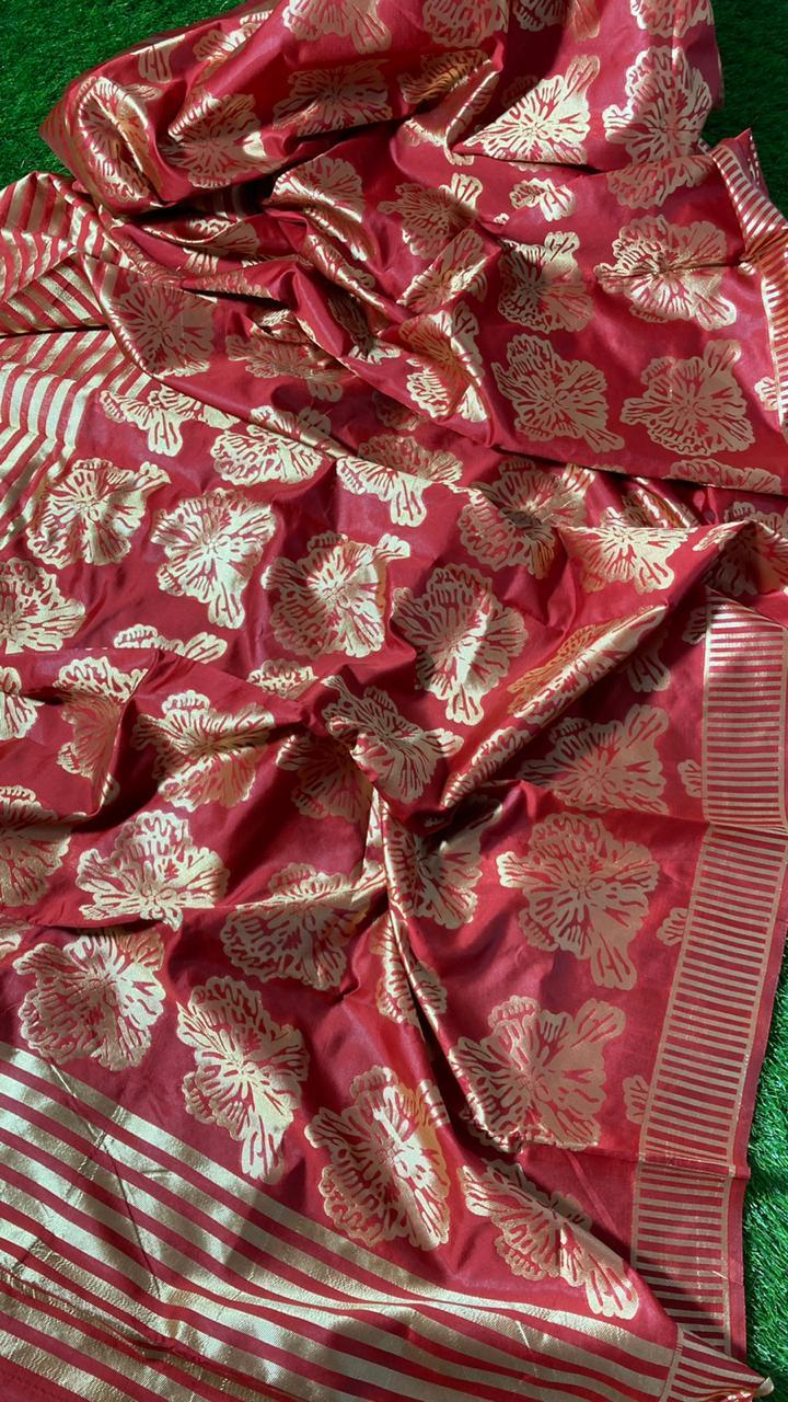 Pure Lichi Silk Saree - 5.5 Meters Length, Floral Gold Zari Jaal Design, Radiant Red Color, Traditional Bollywood Style For All Seasons