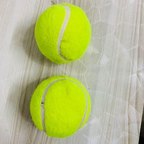 टेनिस बॉल