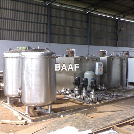 Dairy Plant Equipment - Supreme Grade Stainless Steel Processing Machines, Huge Containers for Efficient Dairy Product Processing