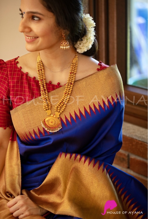 Ladies Designer Silk Saree - Soft Floral Silk Handloom Weaving, Rich Contrast Zari Wooven Pallu, Elegant Blue & Red Color, Ideal For Traditional Occasions
