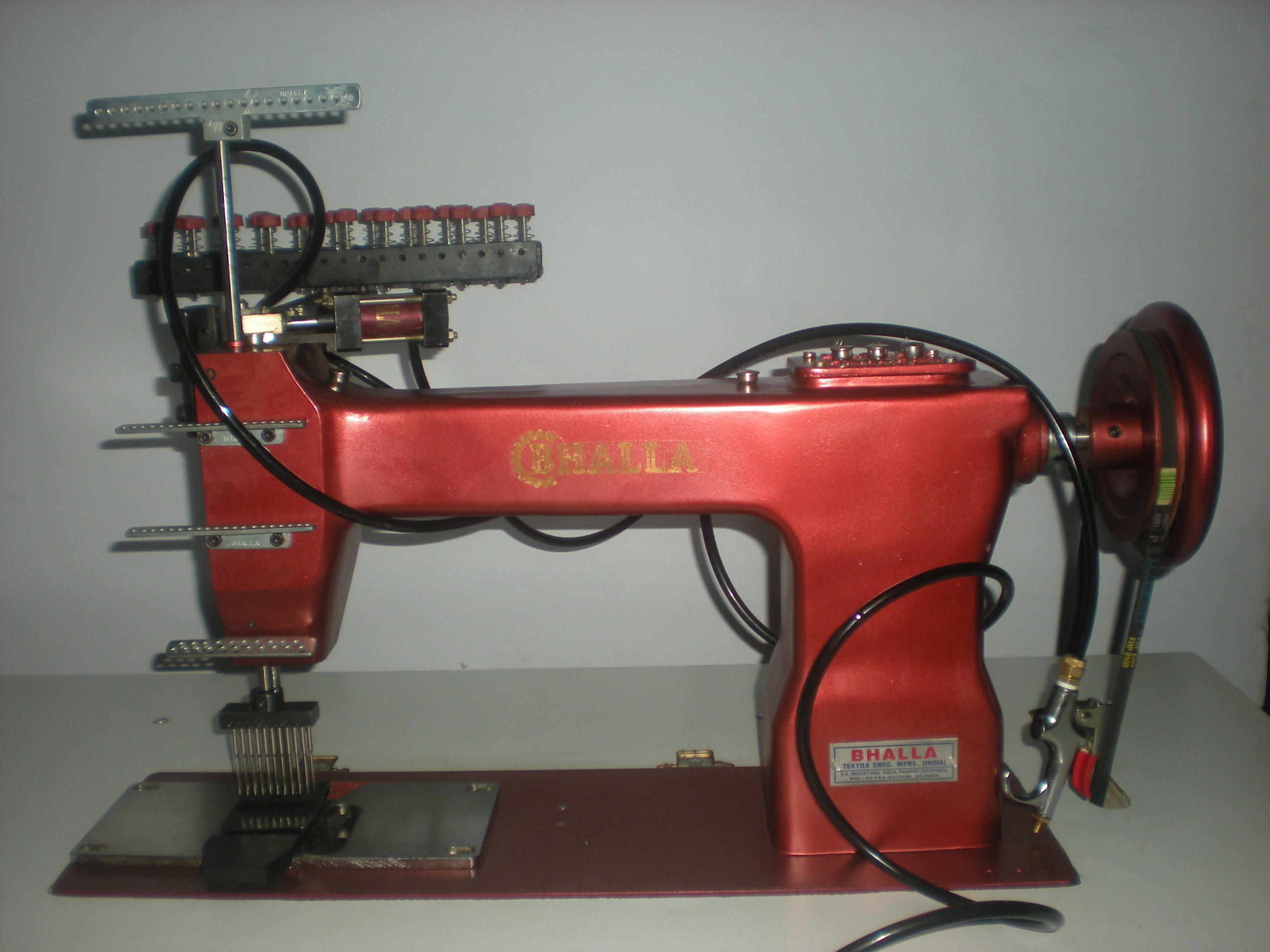 Table Top Tufting Machine