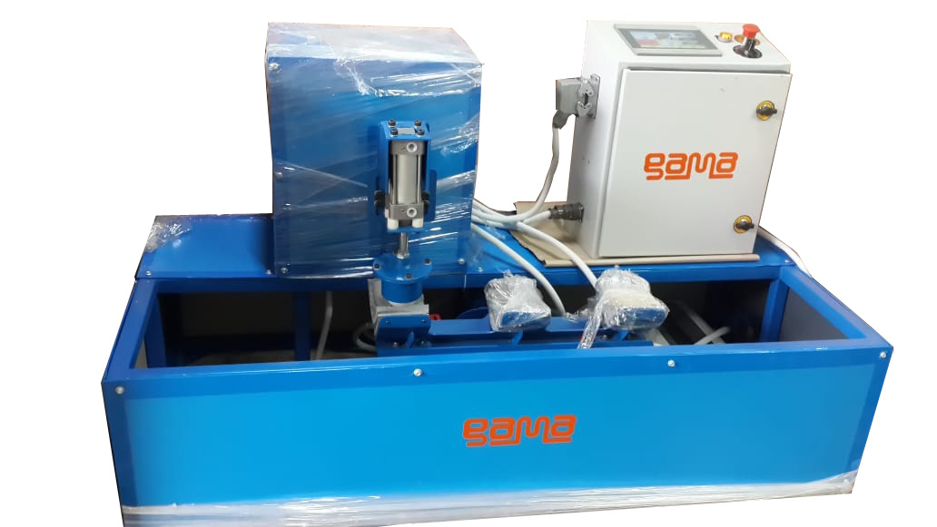 Square Gama Cricket Bat Automatic Knocking Machine With Touch Panel And Encoder Enclosed