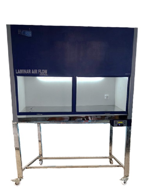 Vertical Laminar Air Flow Covid (19) Application: Laboratory