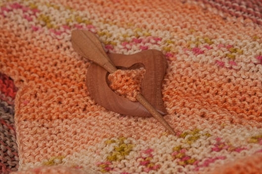 Heart Shawl Pin Gender: Women