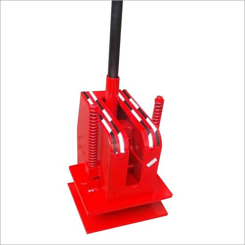 हाथ से चलाने वाली एकल काटने की मशीन