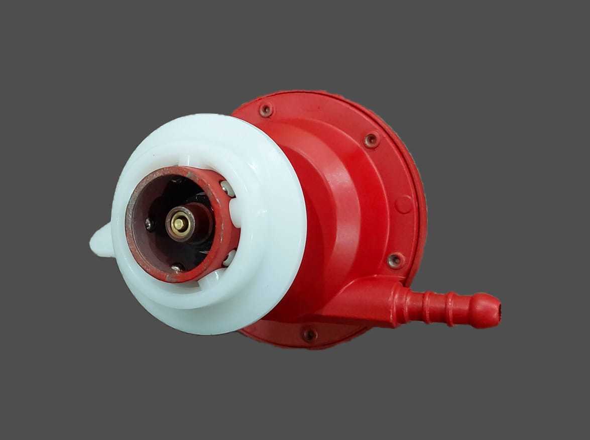 Iocl Lpg Gas Regulator Application: For Home And Canteen Use
