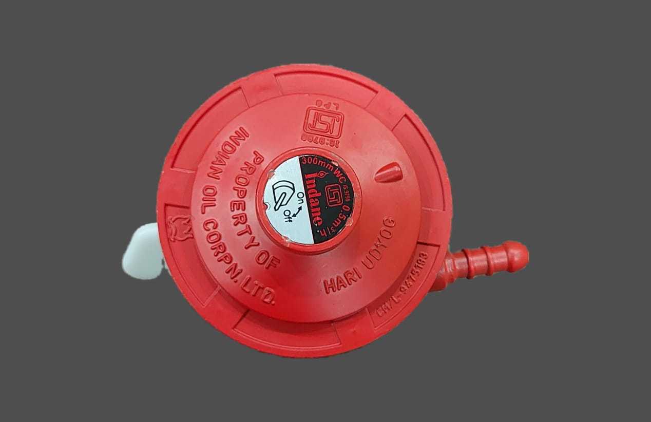 Iocl Lpg Gas Regulator Application: For Home And Canteen Use