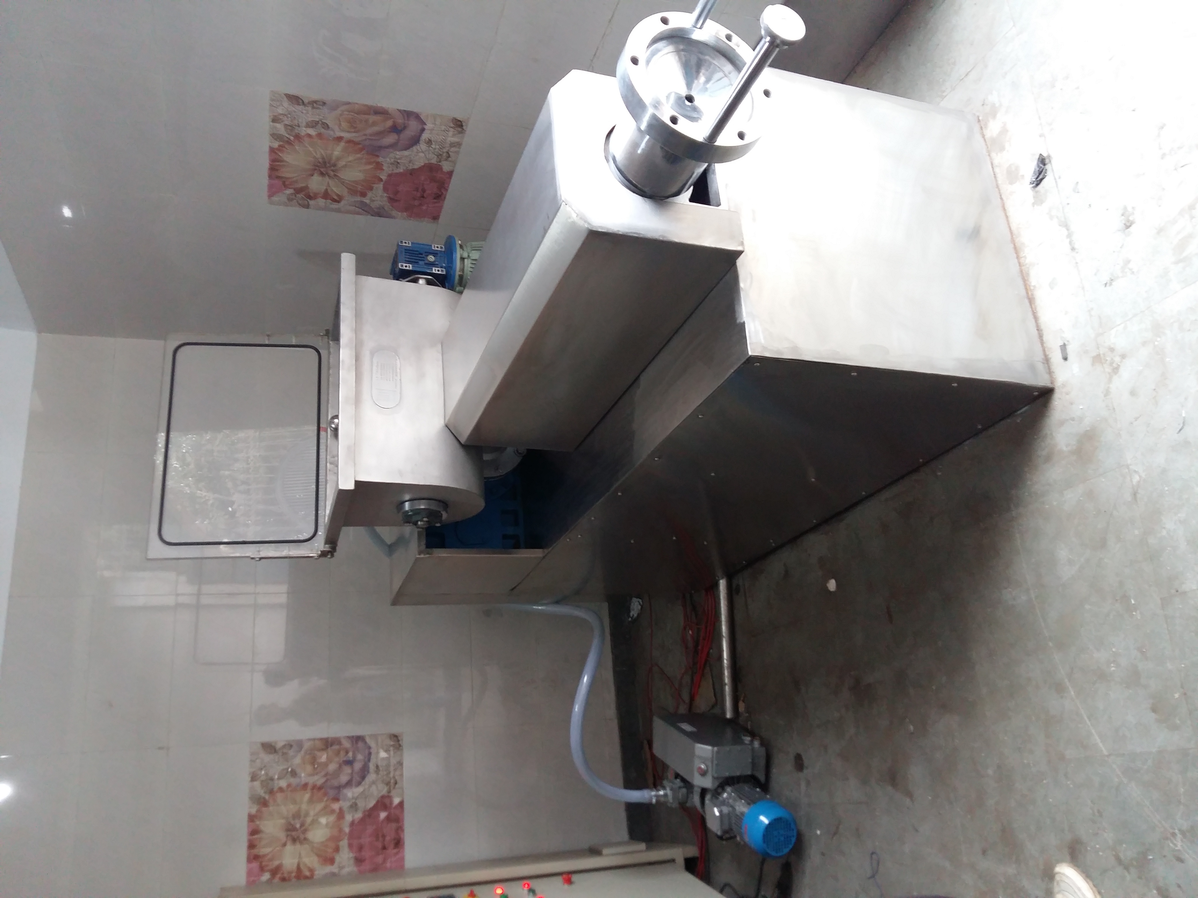 Macaroni Making Machine Capacity: 200-220 Kg/hr