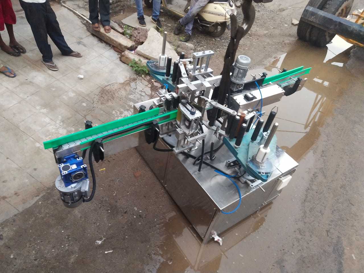 Sticker Labeling Machine - Stainless Steel, 1200x800x1500mm | 50-150mm Label Size, 100-200 Bottles/min Speed, 1.5kw Power Consumption, 220v Voltage, 150kg Weight