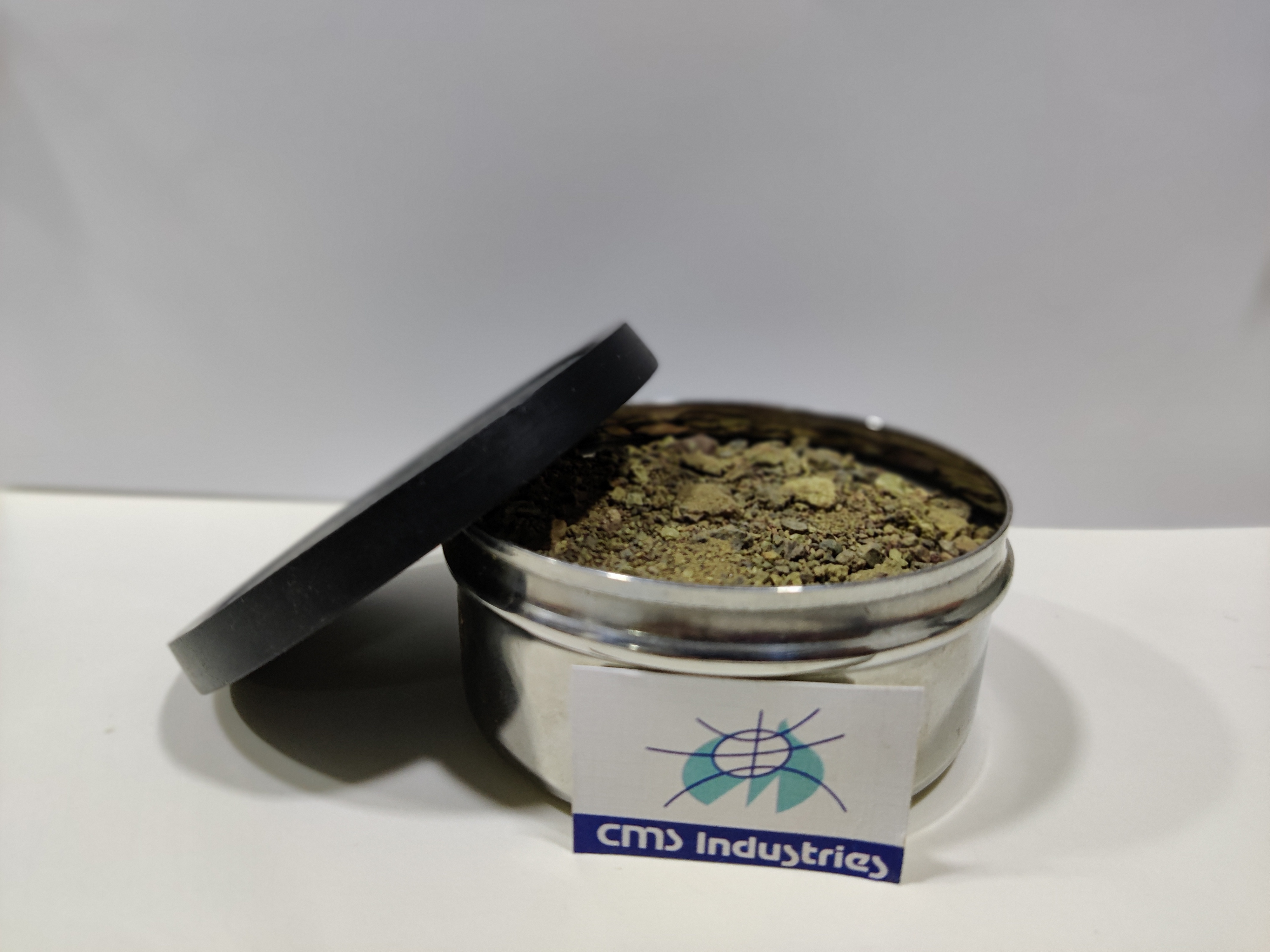 Pond Sealing Bentonite Lumps