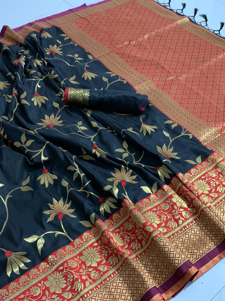 Jacquard Banarasi Handloom Weaving Silk Saree Banarasi Silk Saree