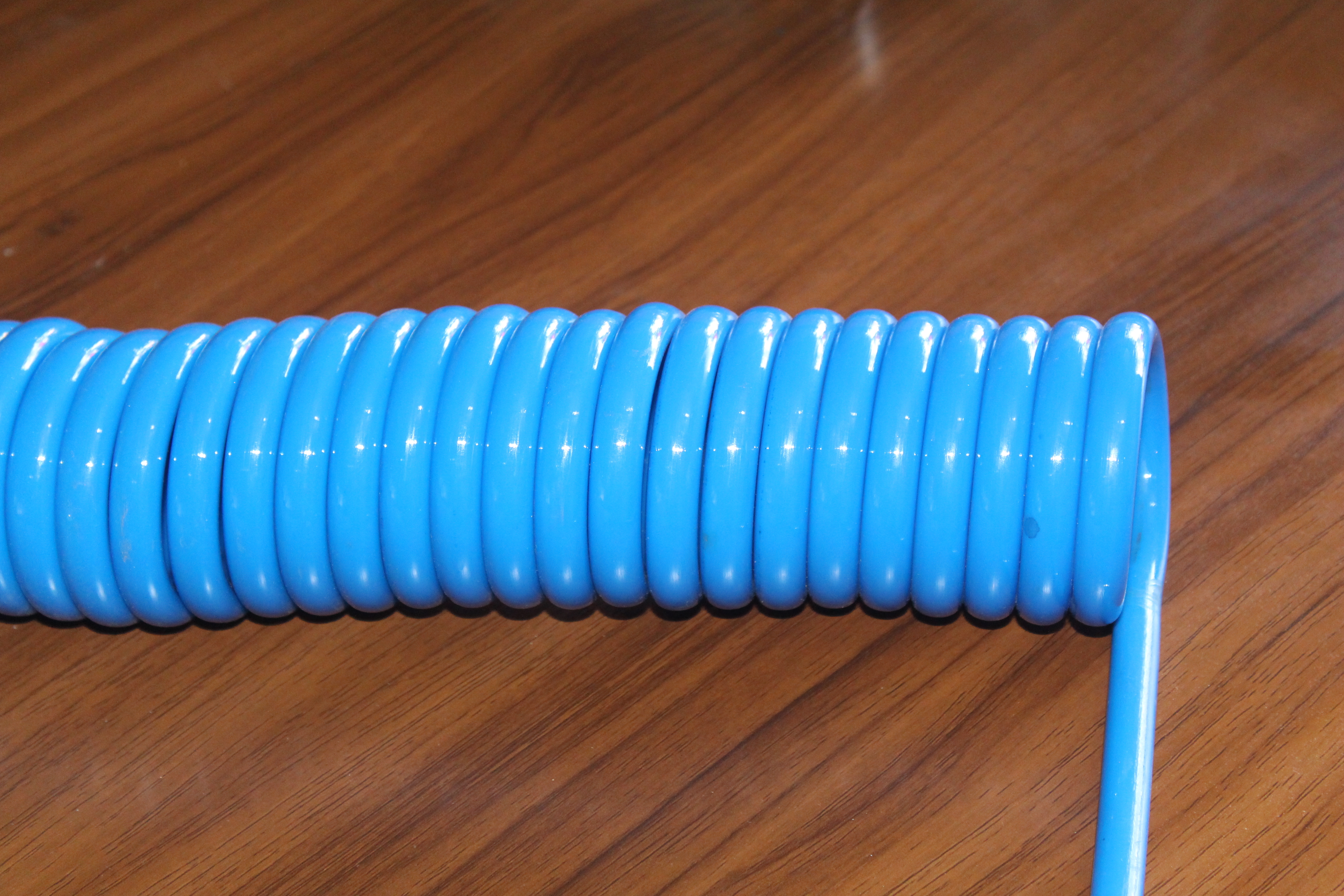 Blue/yellow Pneumatic Recoils