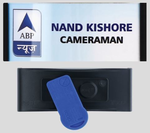 ऐक्रेलिक बैज