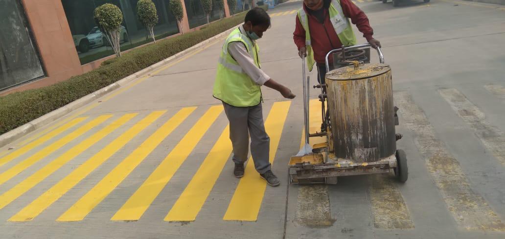 Thermoplastic Road Marking Application