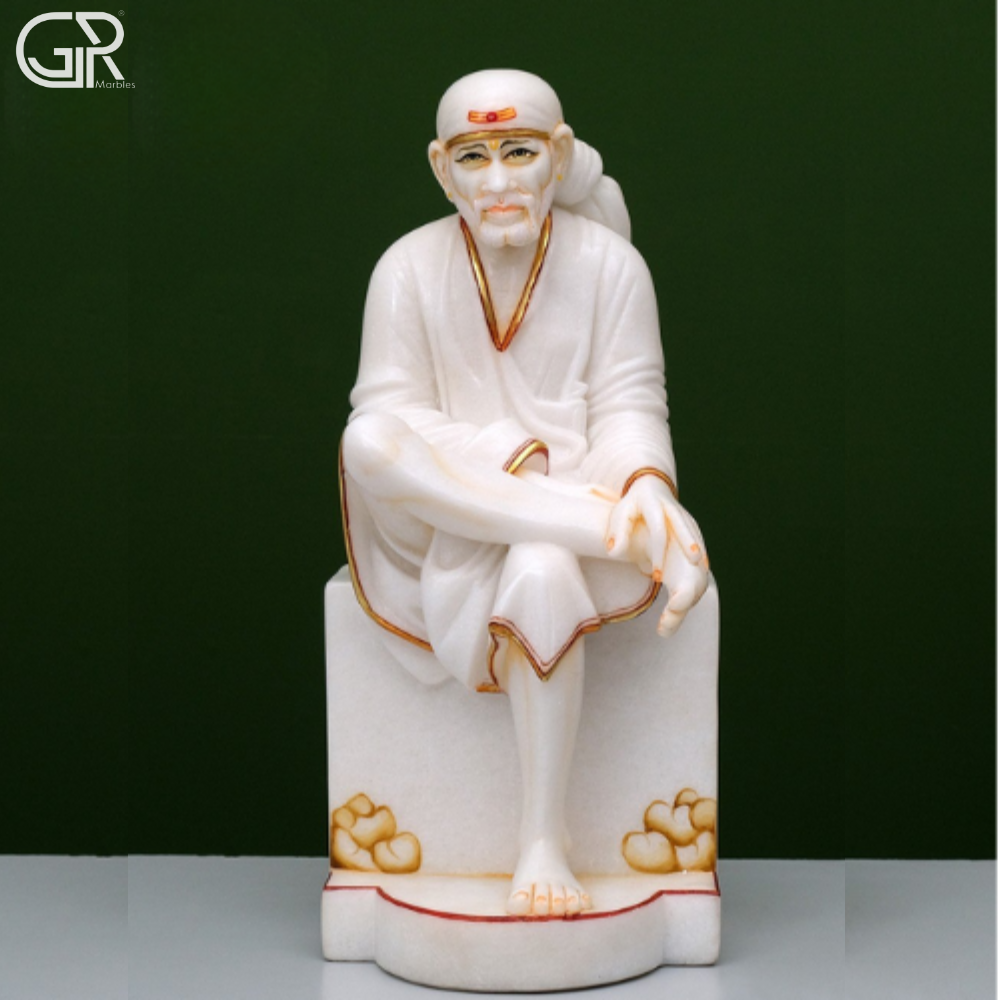 सफेद संगमरमर की साईं बाबा प्रतिमा