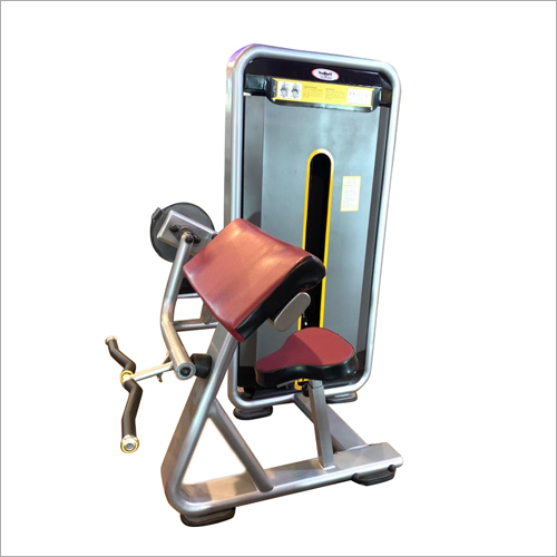 Preacher Curl Machine Application: Tone Up Muscle