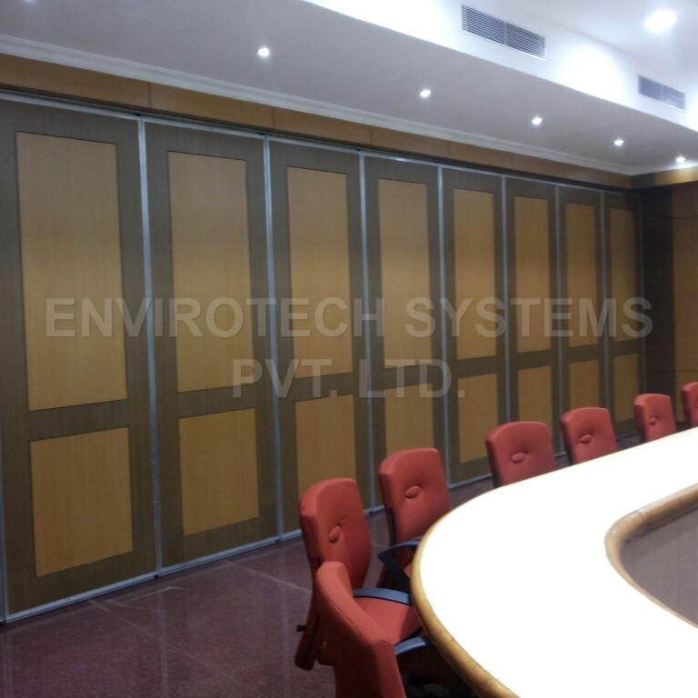 Semi Automatic Sliding Folding Partitions Density: 48/96 Kilogram Per Cubic Meter (Kg/m3)