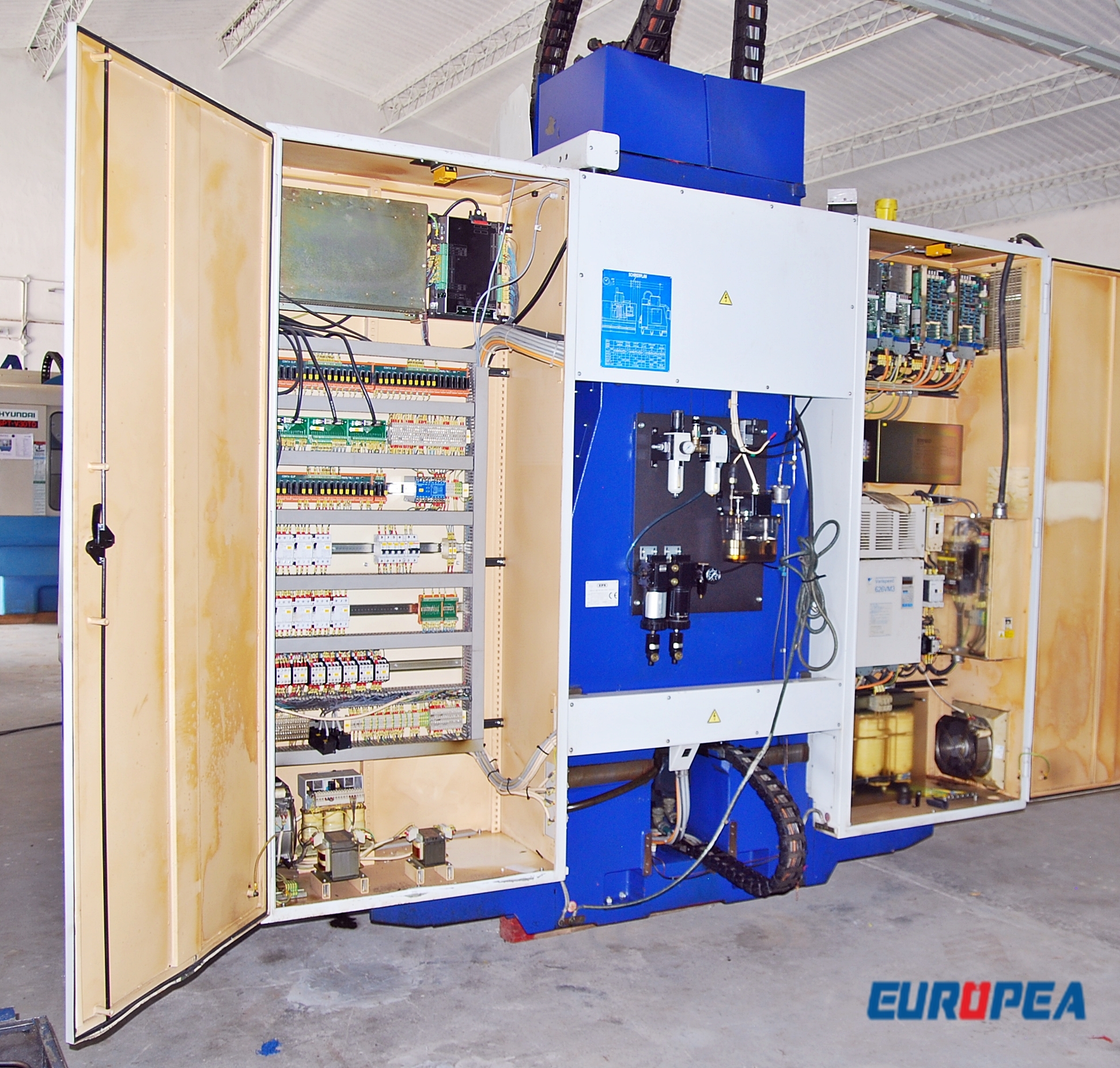 Zps Mcfv 125ez Vertical Machining Center Dimension(l*w*h): 3200 X 2215 X 3520 Millimeter (Mm)