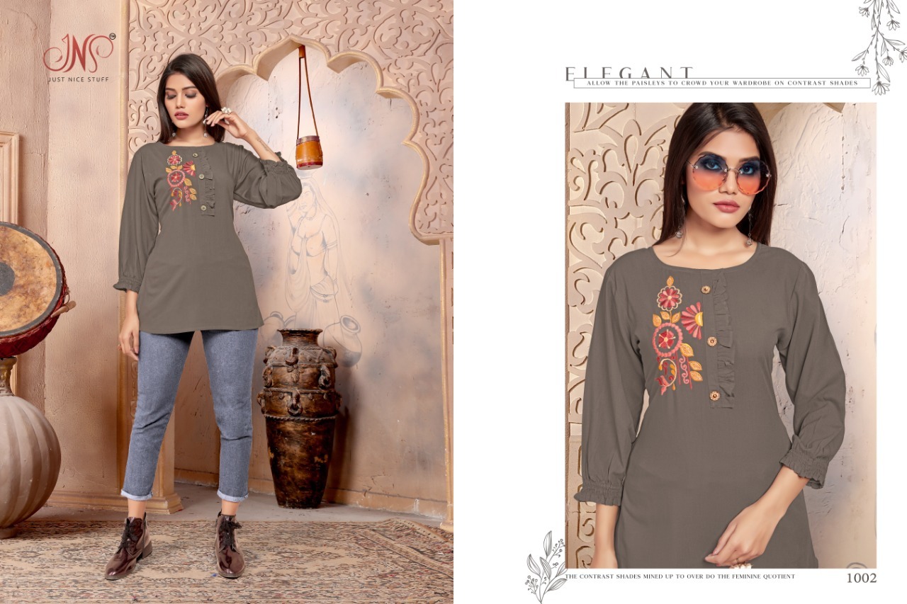 Sparsh Designer Ladies Short Top Kurtis - 14kg Rayon, Length 27-28 Inch, Size M-38 To Xxl-44, 3-4th Sleeve, Embroidered, Quick Dry, Washable