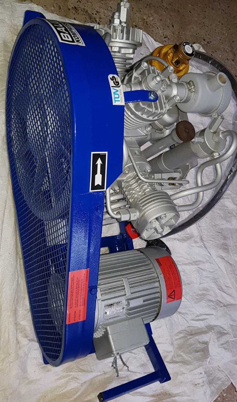 Bauer Capitano Model Breathing Air Compressor