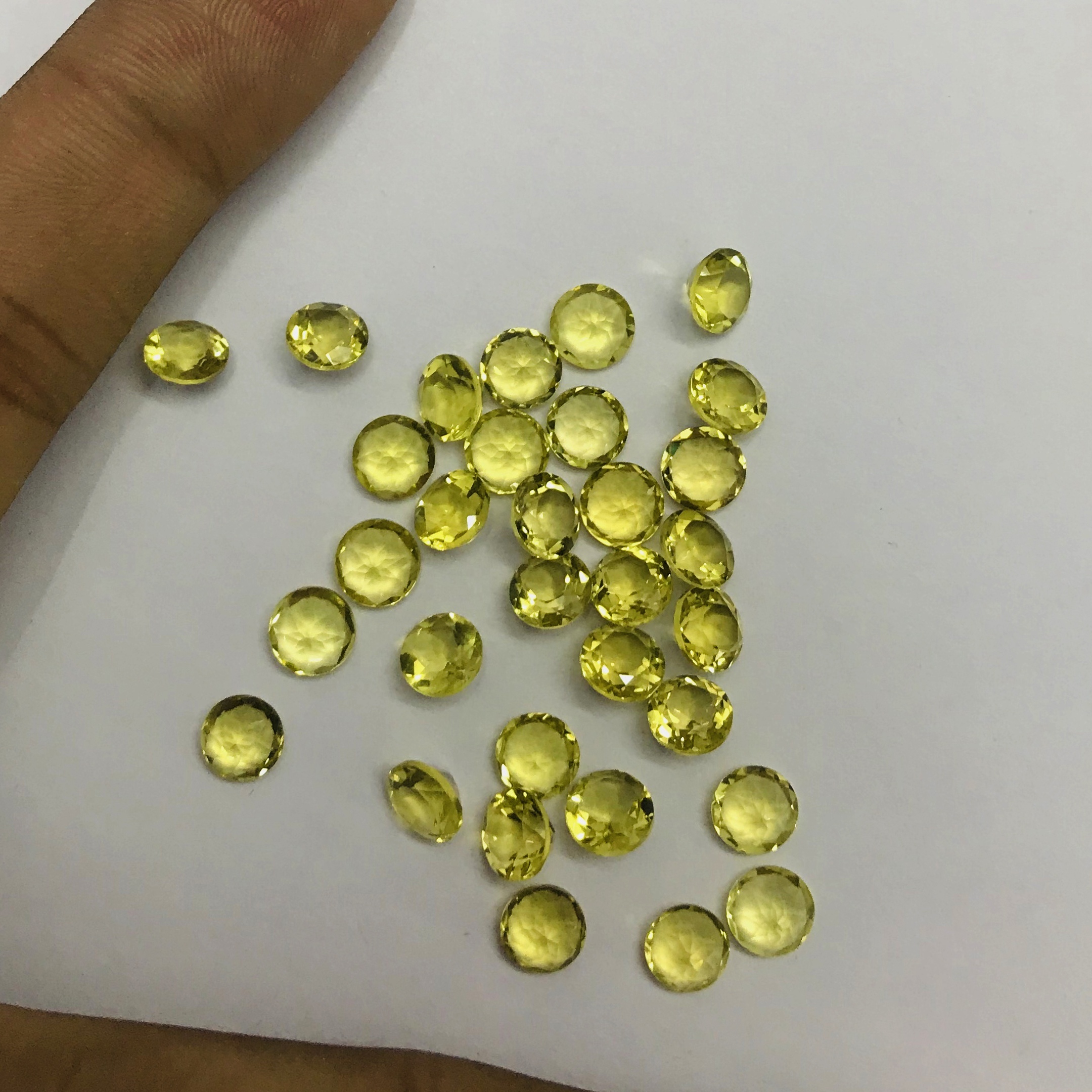 4mm Lemon Quartz Faceted Round Loose Gemstones Grade: Aaa