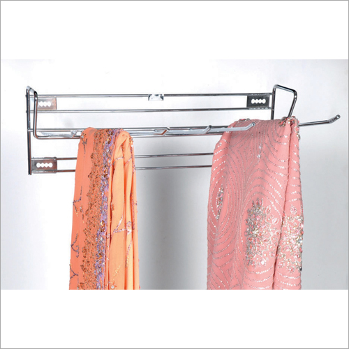 साड़ी पुलआउट