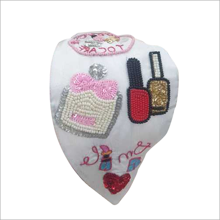 डिज़ाइनर हेयर बैंड