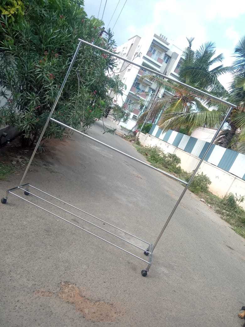 Silver Show Room Cloth Display Stand Company In Ramanathapuram