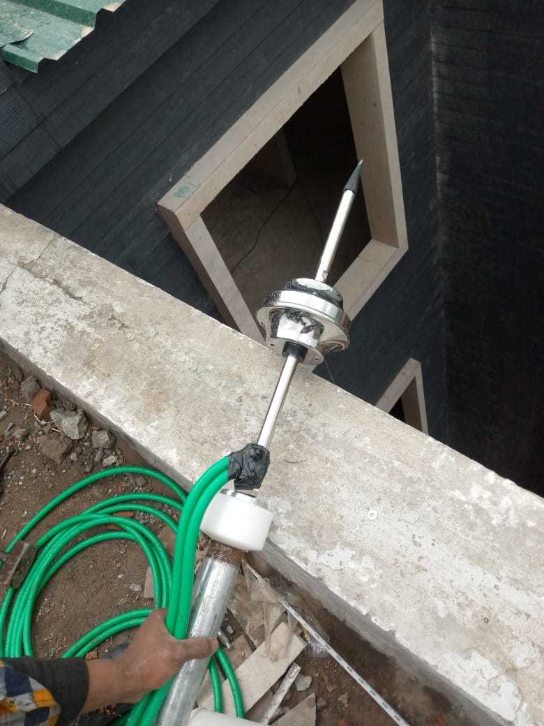 Umbraeco-15 Ese Lightning Air Terminal - Stainless Steel 304 L, 100 Ka Current, 51 M Protection Radius, 20-year Warranty