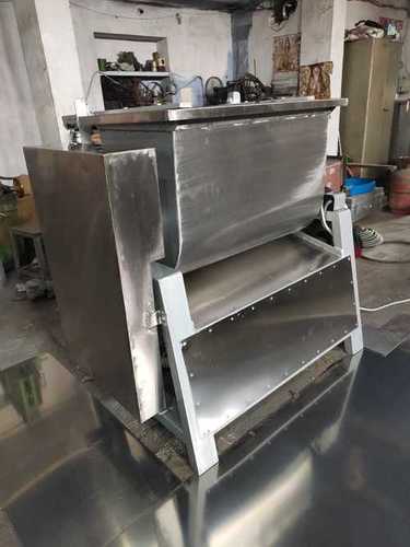 50 Kg Dough Kneader - Material: Ss