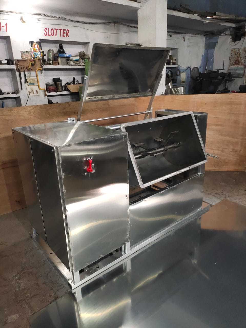75 Kg Dough Kneader
