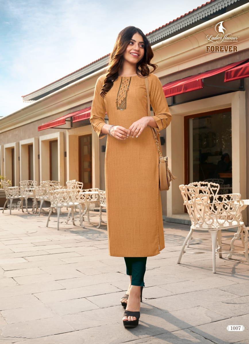 Forever Designer 14 Kg Fancy Rayon Weaving Pattern With Hand Work Kurtis - 14 Kg Fancy Rayon, Sizes M-3xl, 3-4th Sleeve, Embroidered Pattern, Quick Dry, Washable, For All Seasons