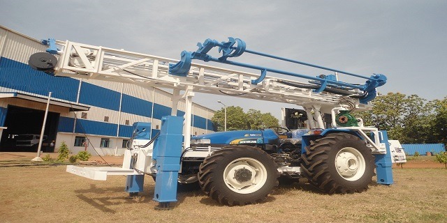 Tractor Mounted Dth Water Well Drilling Rig - Diameter 4-6 Inch Bore Holes, 0-150 M Depth, Semi-automatic Control Panel, Pneumatic Power Source, Medium Duty Channel Structure, 10 Tons Max Capacity, Blue Finish