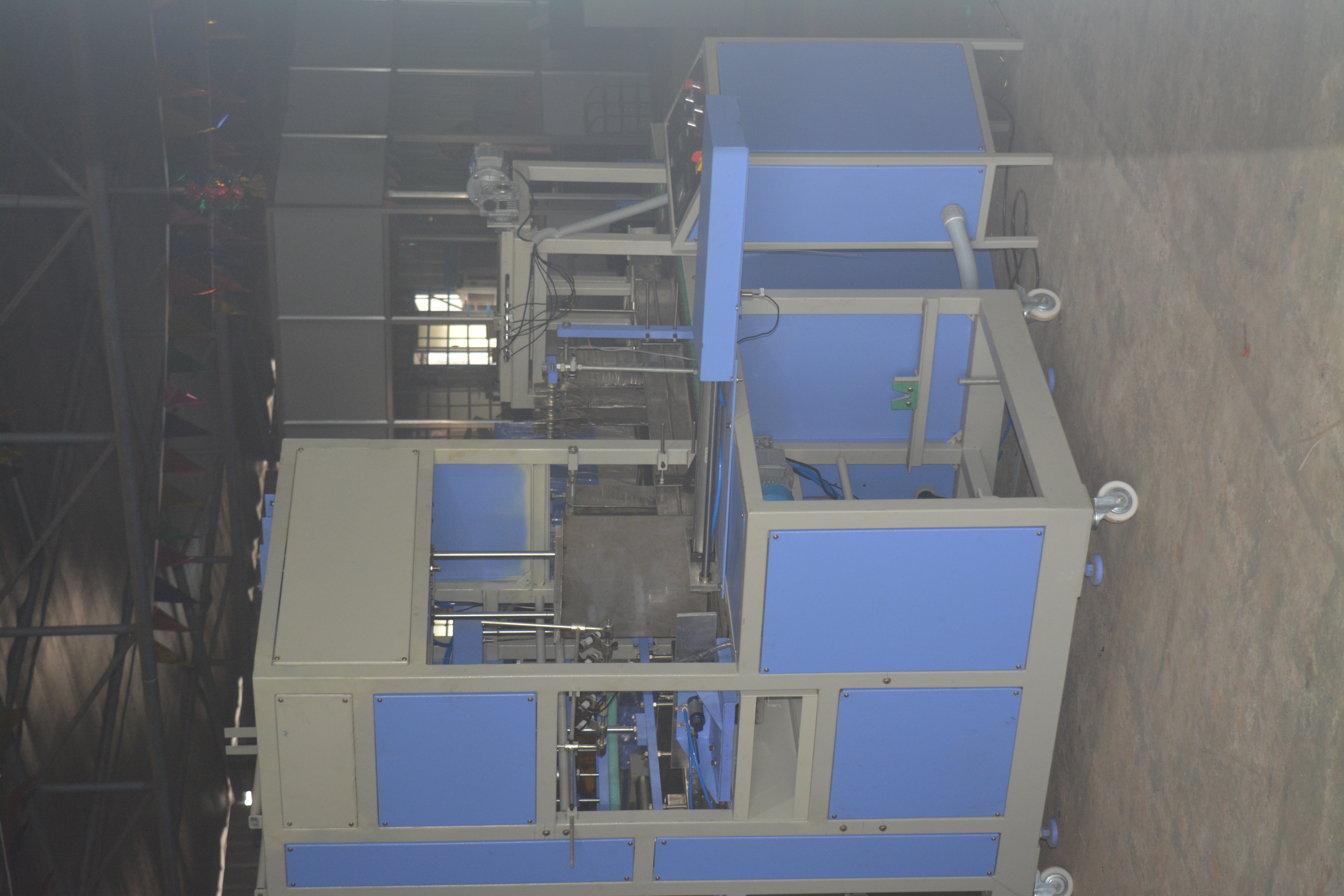 Metal Shrink Wrapping Machine