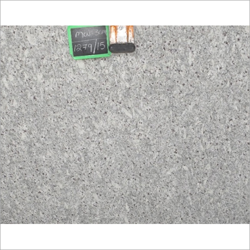 मून व्हाइट ग्रेनाइट स्लैब