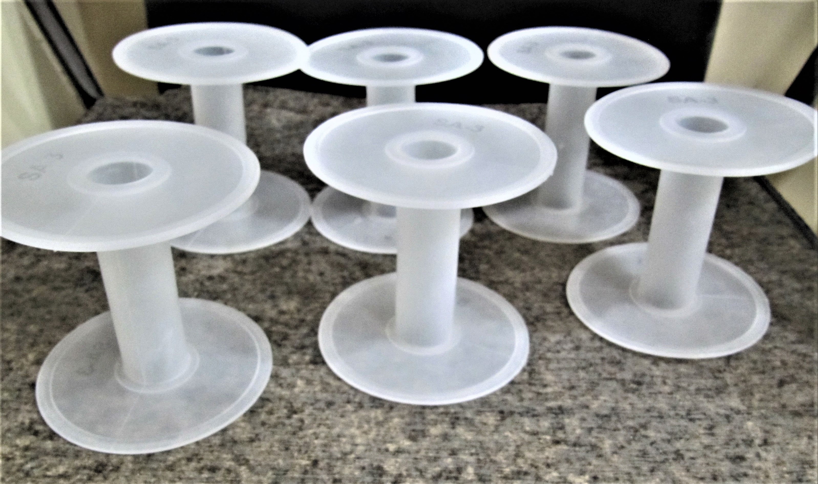 White Plastic Spools - 3.5 Inch Cylinderical Design | Perfect For Craft Cord, Rope, Chains And Threads