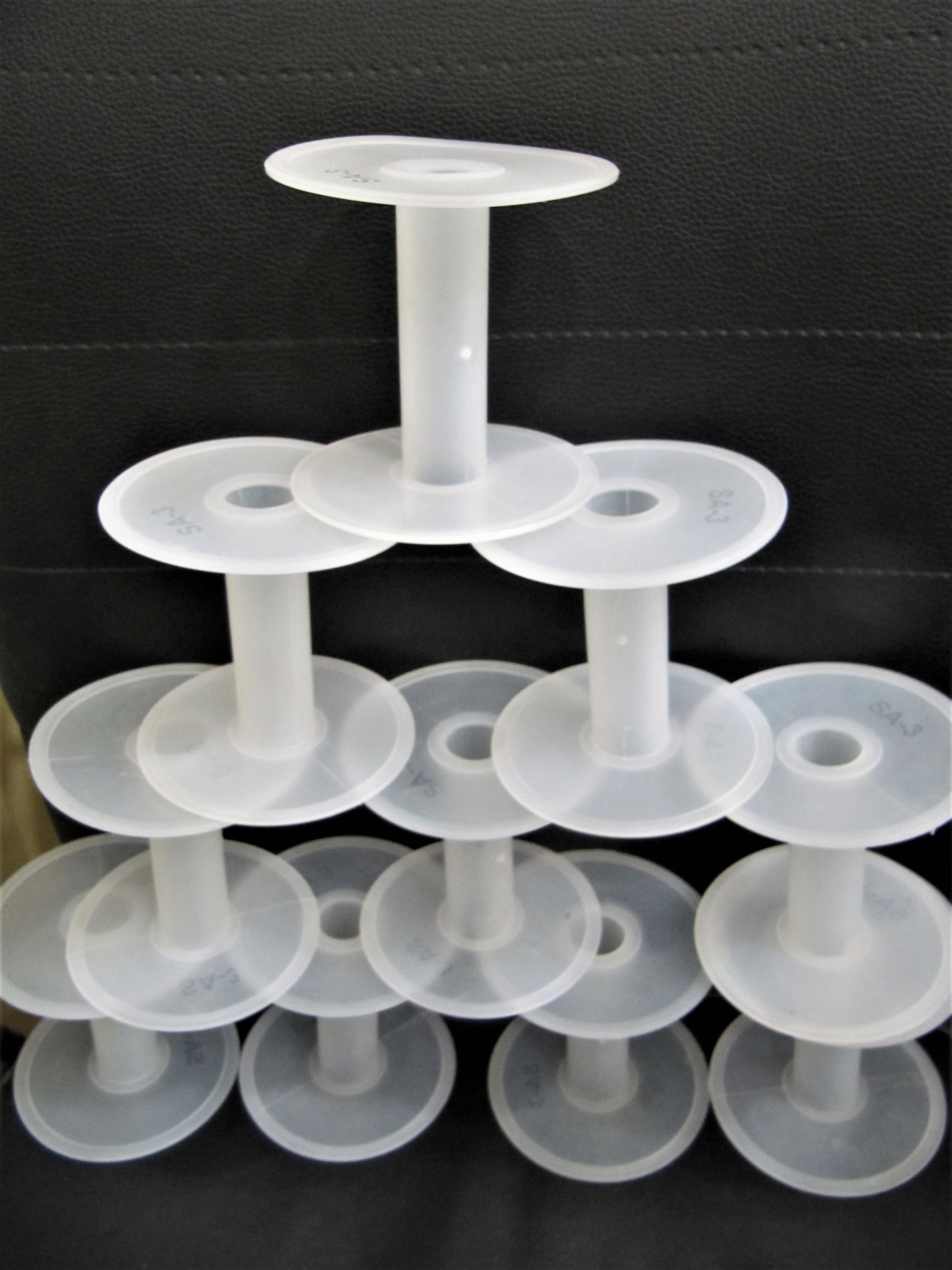 White Plastic Spools - 3.5 Inch Cylinderical Design | Perfect For Craft Cord, Rope, Chains And Threads