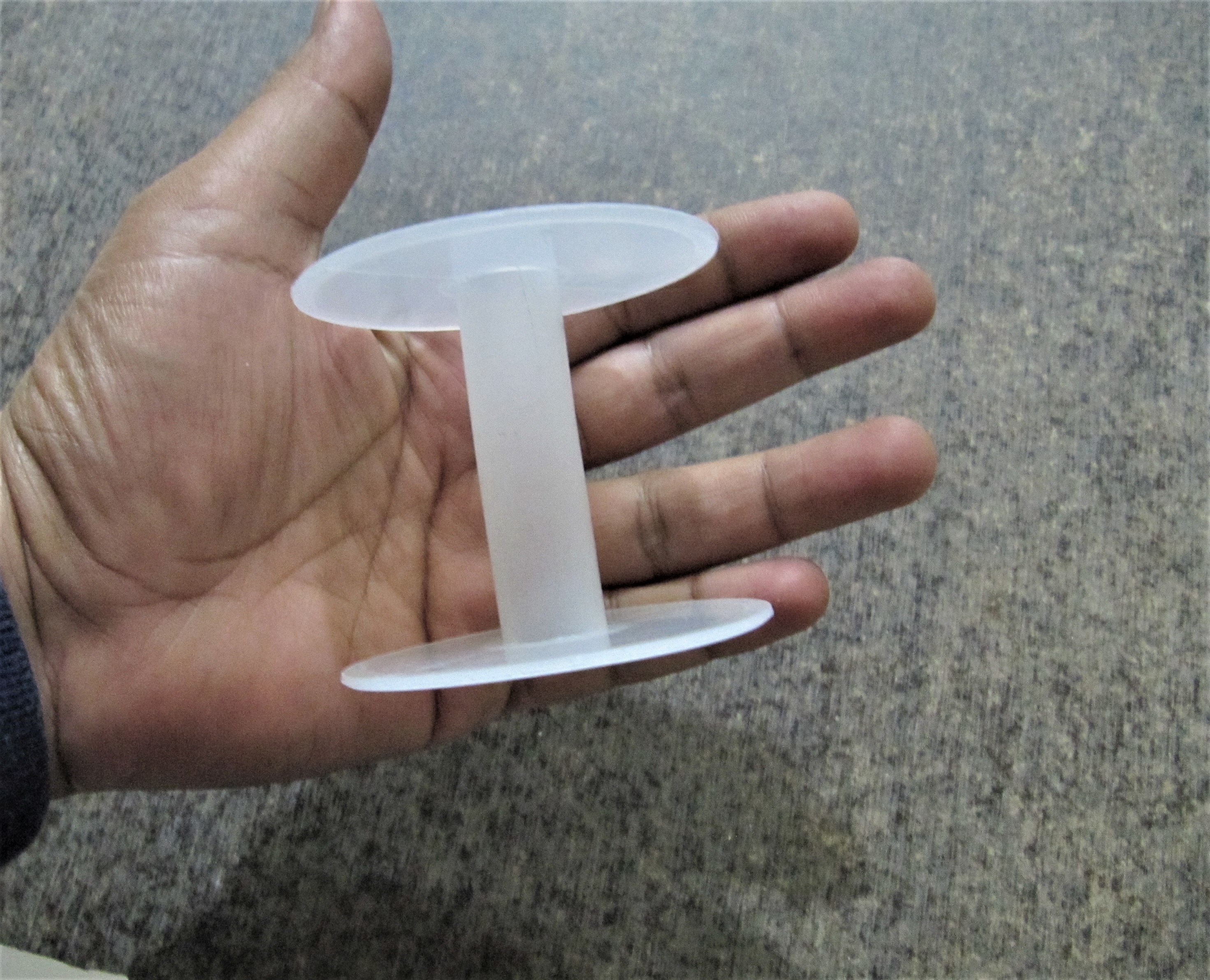 White Plastic Wire Spools - 2.5 Inch Cylindrical Design | First Quality Plastic Granules, Customizable Colors And Sizes