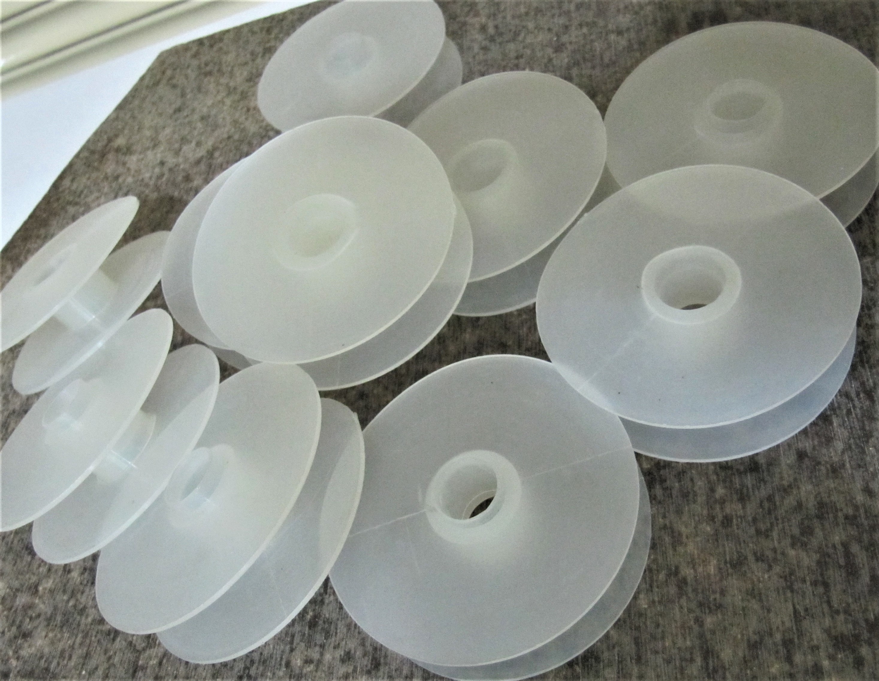 Plastic Bobbin Spools - 84mm Round White/black Plastic | Customizable Designs For Chains, Wires, Tapes, And Threads