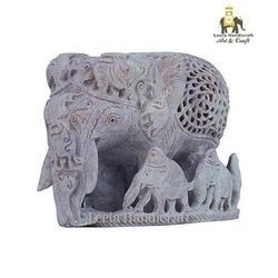 प्राकृतिक पत्थर परिवार का हाथी