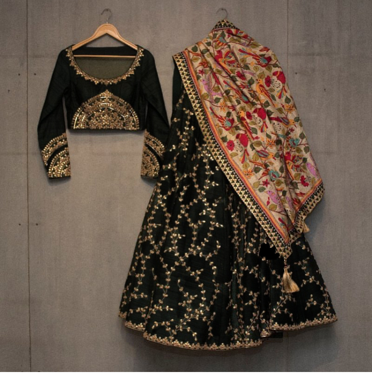 Ladies Lehenga Choli Age Group: 18-45