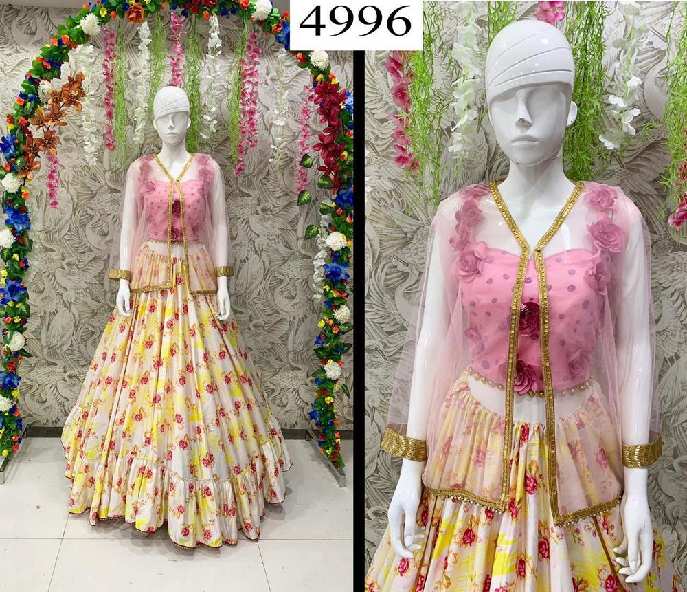 कोटी और फैंसी दुपट्टा के साथ डिज़ाइनर लहंगा मिक्स करें