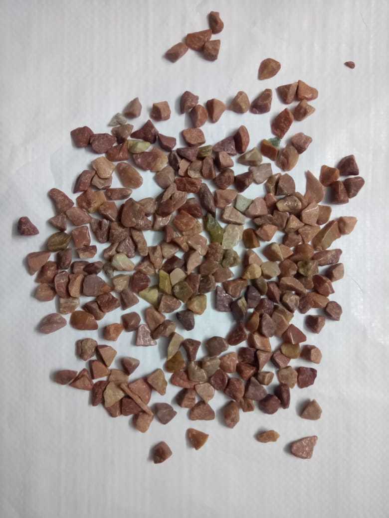Pink And Green Crushed Aggregate For Landscape Garden Decoration Size: 15-25 Mm